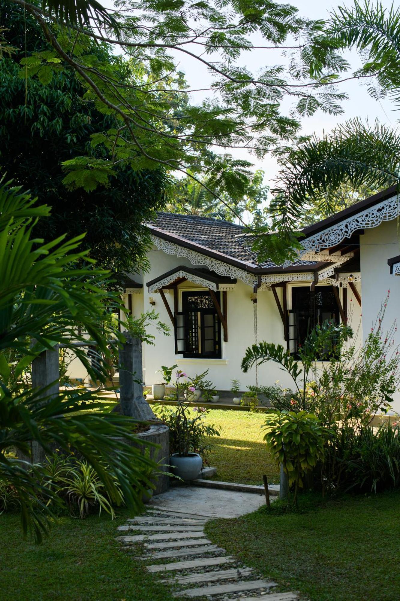 Roots Retreat Hotel Unawatuna Eksteriør billede